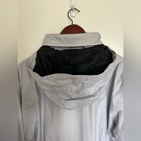 Misty Mountain Waterproof Windbreaker - Picture 10 of 15